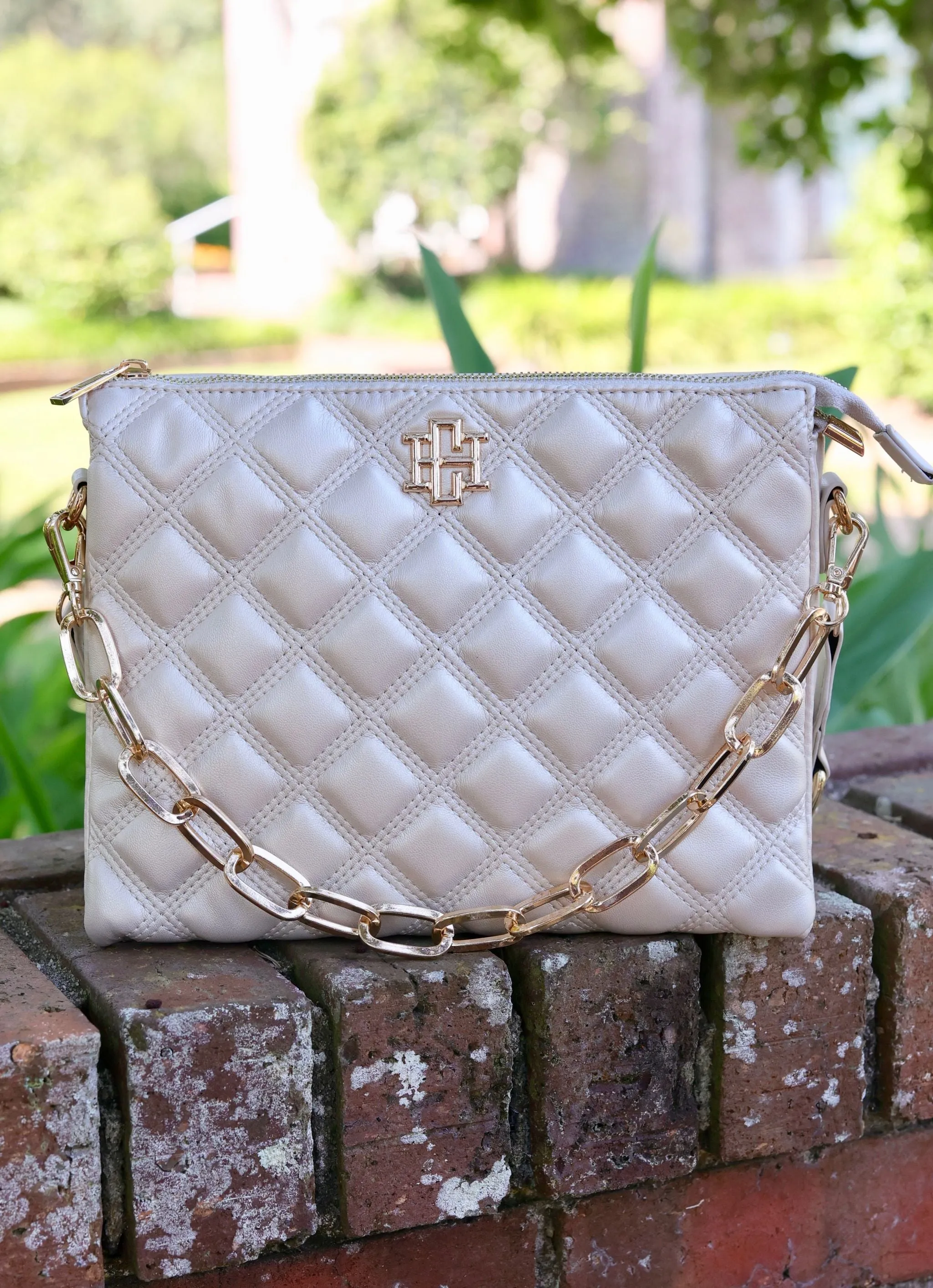 Ariana Crossbody Pearl Quilted DQ