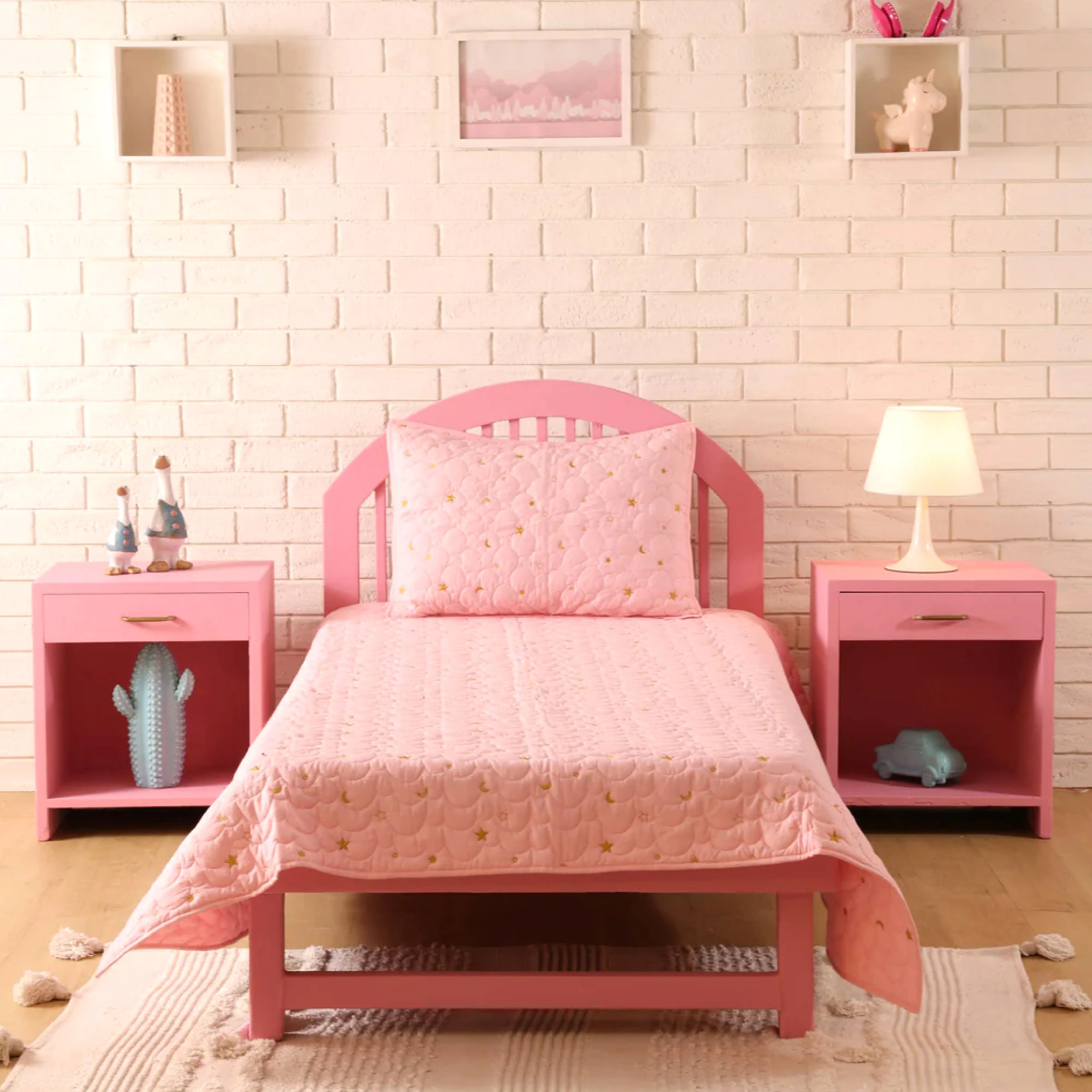 Dream A Little Dream Baby Pink Bedspread Set