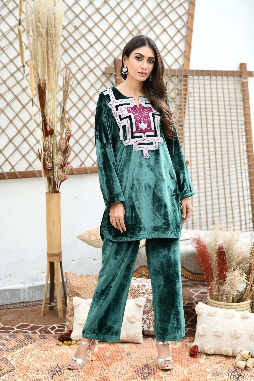 Green Short Velvet Tunic With Pants