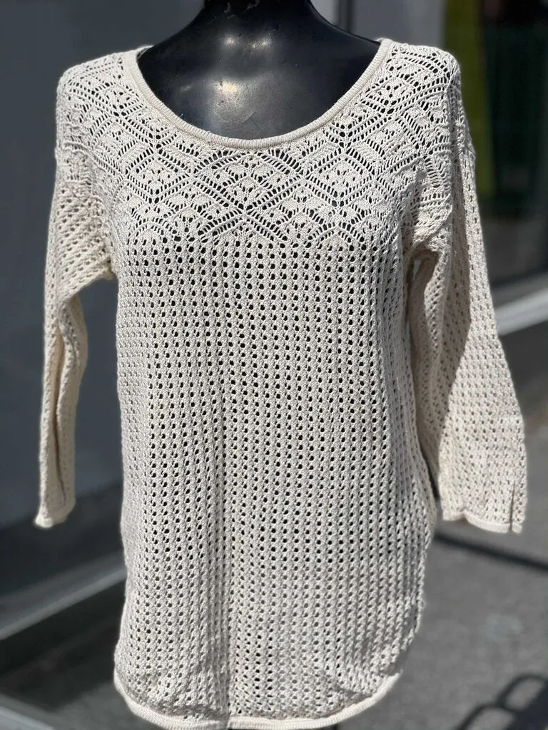 Jeanne Pierre open knit top M