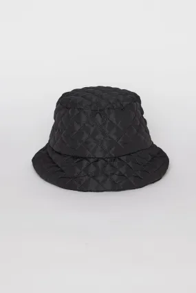 MODERN QUILTED BUCKET HAT