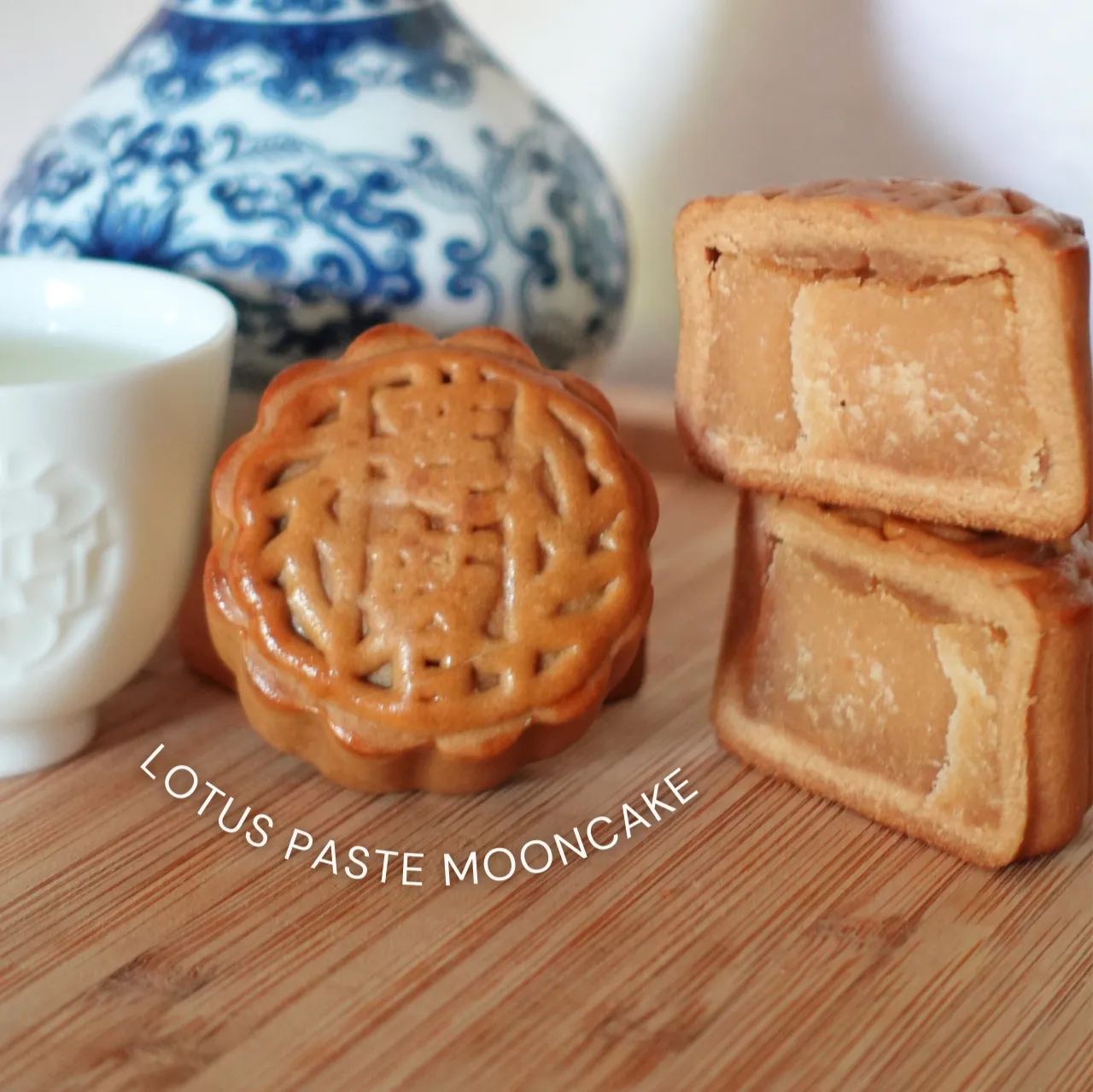 Moon Cake Gift Set | Kiki Bakery x Nüwa Hanfu