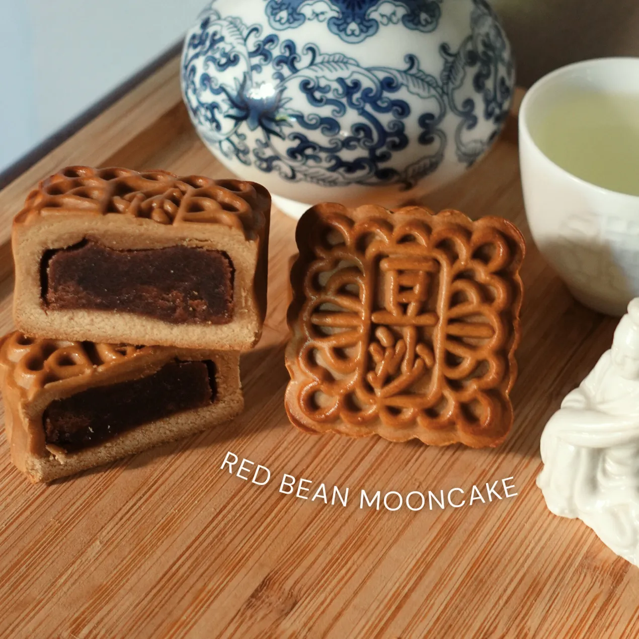 Moon Cake Gift Set | Kiki Bakery x Nüwa Hanfu