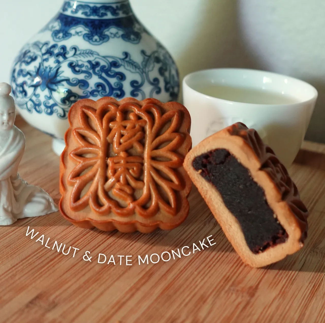 Mooncake Gift Box & Lion Tote Bag Set | 12 Piece Set, 4 Flavors, 1 Tote | Kiki Bakery x Nüwa Hanfu