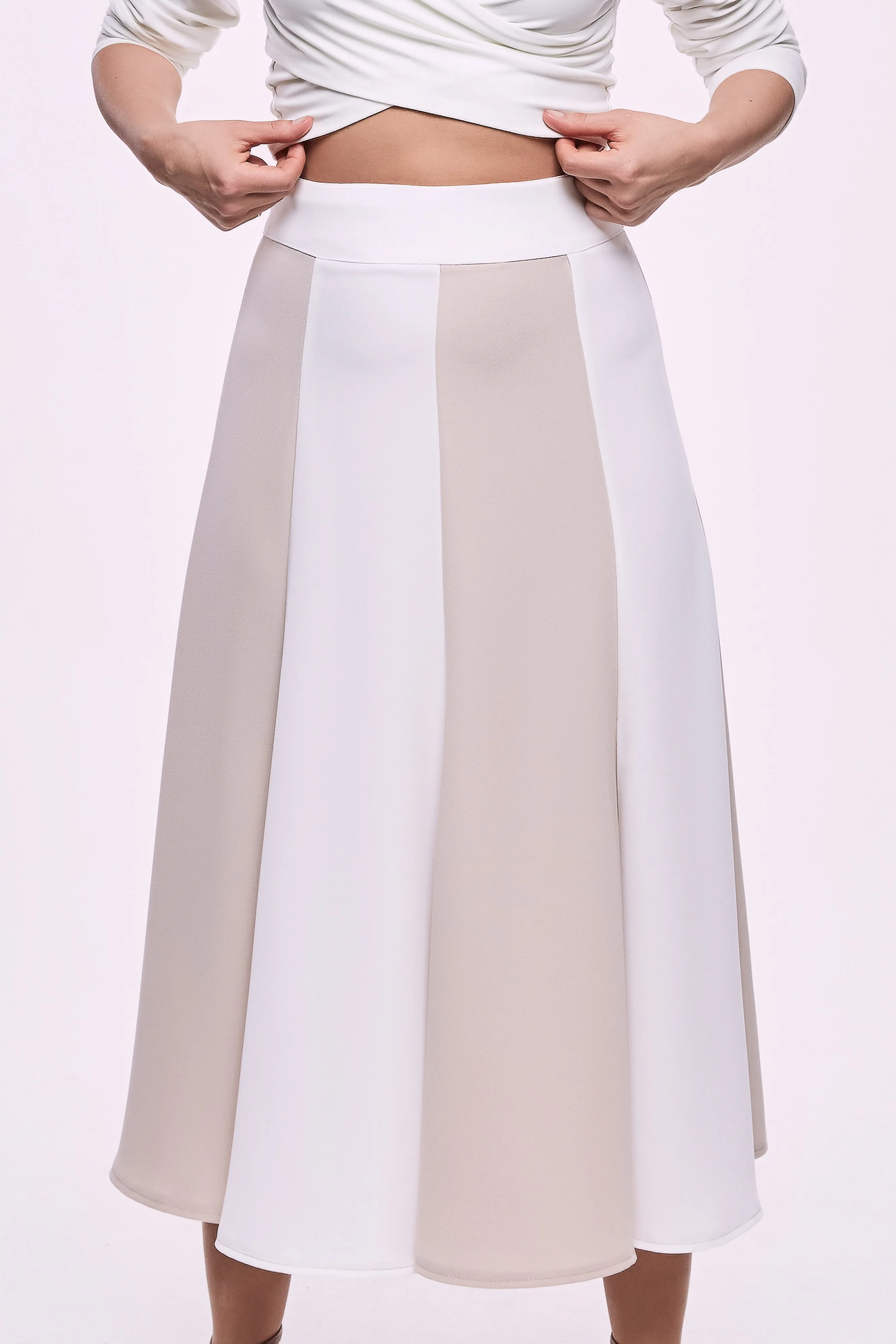 Touchline Tango Skirt / Flared Skirt DIVIDED Series